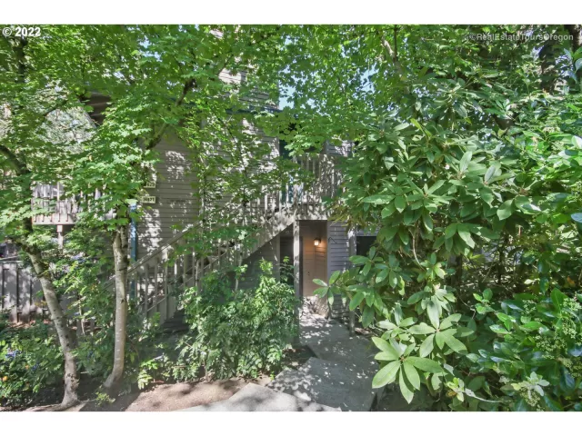 MLS: 22083412 Condo For Sale