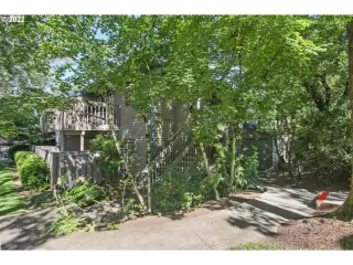 Photo #3: 22083412 Listing 