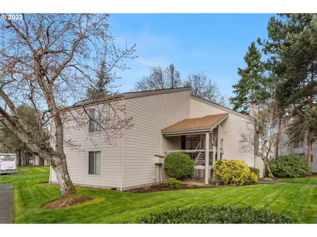 MLS: 22083498 Condo For Sale