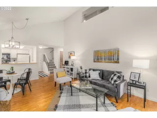 Photo #4: 22083498 Listing 