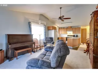 Photo #3: 22083658 Listing 