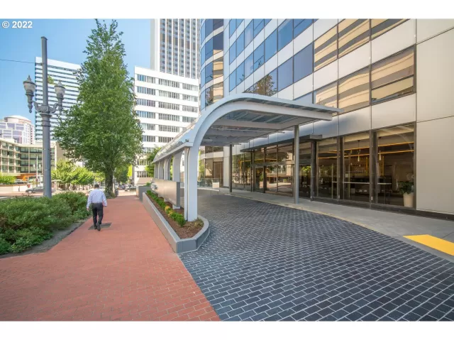 MLS: 22085018 Condo For Sale