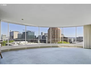 Photo #6: 22085018 Listing 