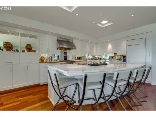 Photo #4: 22085228 Listing 