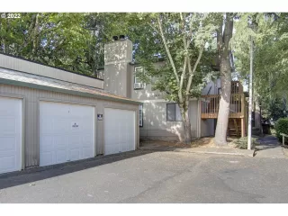 Photo #4: 22087553 Listing