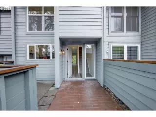 Photo #2: 22087780 Listing