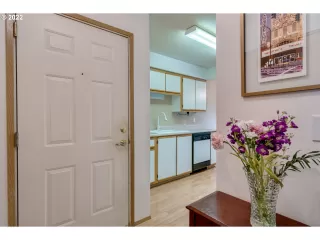 Photo #3: 22087912 Listing