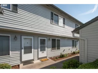 Photo #2: 22088395 Listing