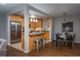 Photo #1: 22089212 Listing