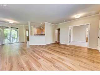 Photo #2: 22089330 Listing 