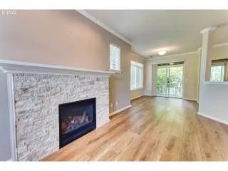 Photo #3: 22089330 Listing 