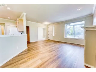 Photo #5: 22089330 Listing 