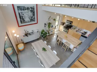 Photo #3: 22089905 Listing