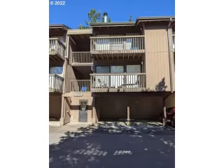 Photo #1: 22090879 Listing