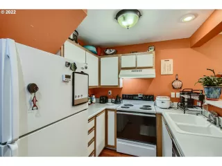 Photo #5: 22091273 Listing 