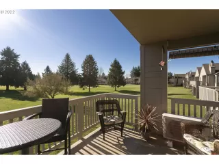 Photo #2: 22092073 Listing