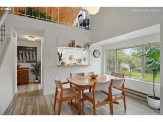 Photo #3: 22092764 Listing 