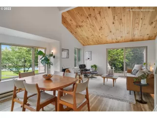 Photo #5: 22092764 Listing 