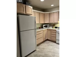 Photo #2: 22094784 Listing