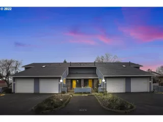 Photo #1: 22095448 Listing