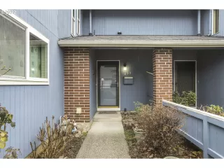 Photo #2: 22095448 Listing