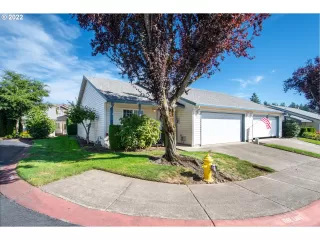 Photo #2: 22095681 Listing