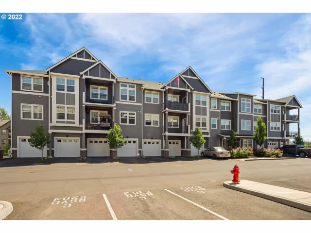 MLS: 22095762 Condo For Sale