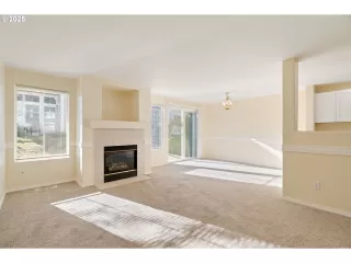 Photo #5: 220958128 Listing