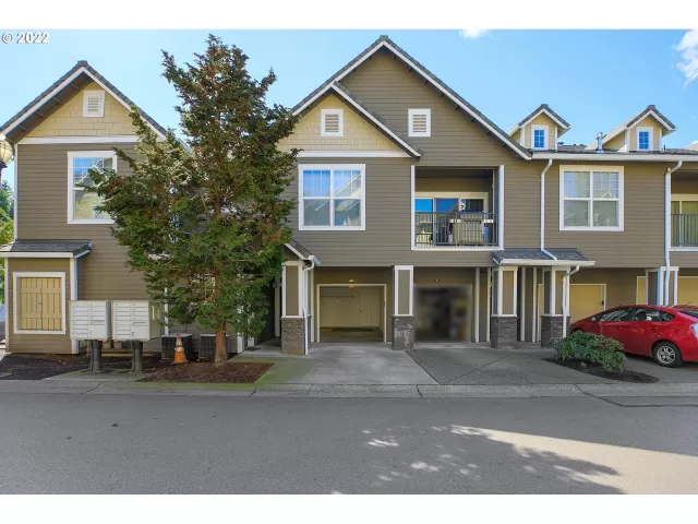 MLS: 22095949 Condo For Sale