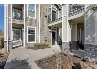 Photo #3: 22095949 Listing