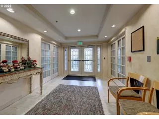 Photo #2: 22096065 Listing