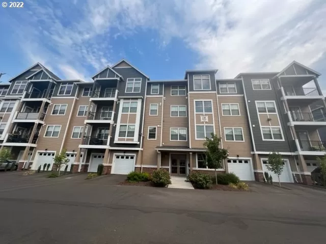 MLS: 22098072 Condo For Sale