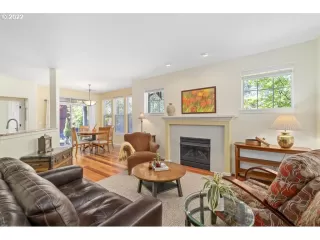 Photo #2: 22098220 Listing 