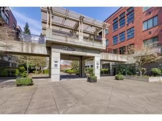 Photo #2: 22098428 Listing 