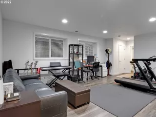 Photo #5: 22098459 Listing 