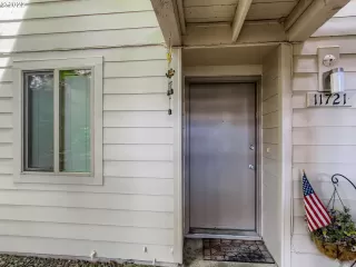 Photo #2: 22098591 Listing 