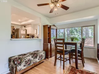 Photo #6: 22098591 Listing 