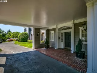 Photo #1: 22100008 Listing