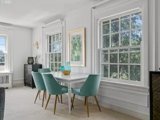 Photo #3: 22100008 Listing