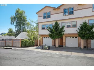 Photo #2: 22102983 Listing