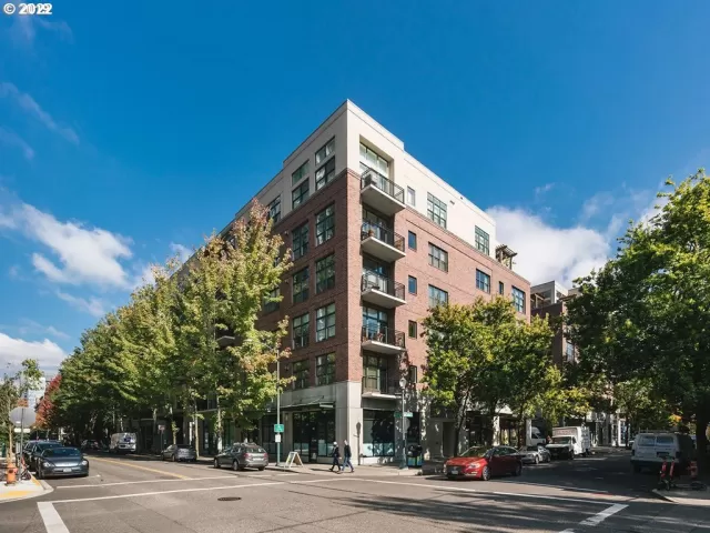 MLS: 22103724 Condo For Sale