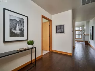 Photo #2: 22103724 Listing 