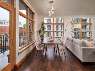 Photo #6: 22103724 Listing 
