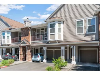 Photo #1: 22104120 Listing