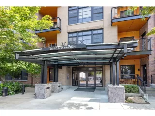 Photo #1: 22104583 Listing