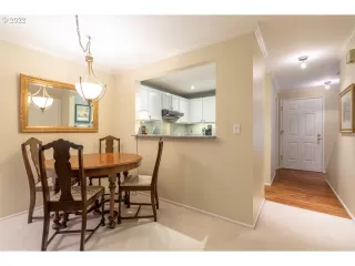 Photo #1: 22105290 Listing