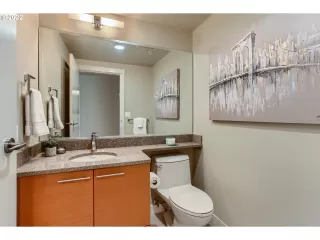 Photo #4: 22105361 Listing