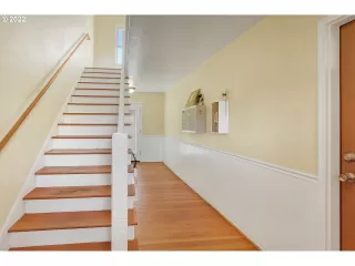 Photo #3: 22105486 Listing 