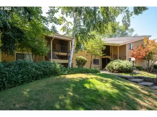 Photo #1: 22105957 Listing