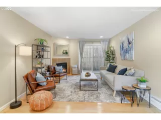 Photo #3: 22107054 Listing 